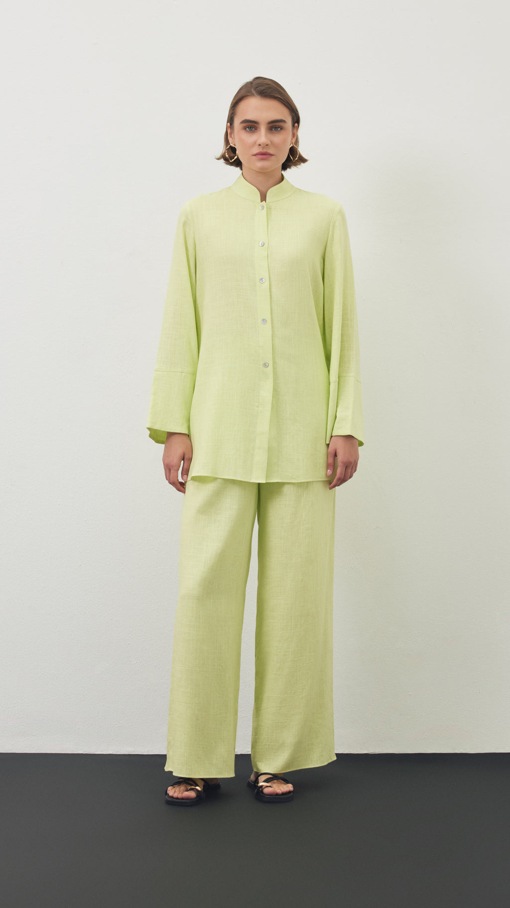 cayo woman linen set green